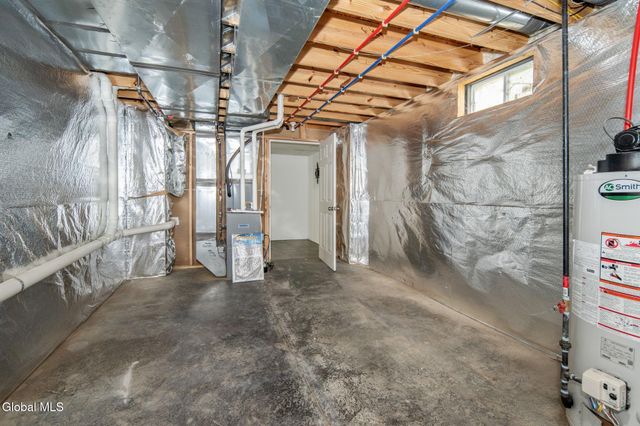 44 Shepard Avenue, Colonie, NY 12304