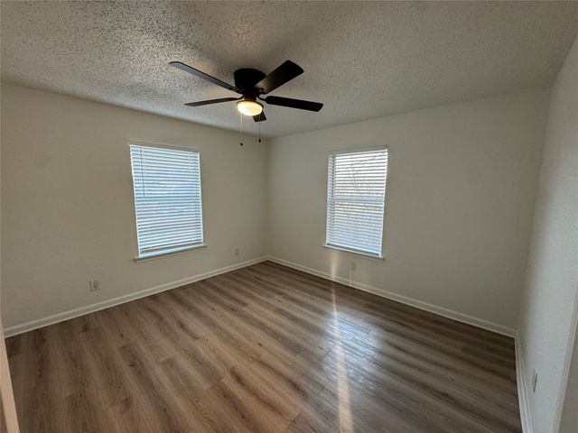 762 E Warrior Trail D, Grand Prairie, TX 75052