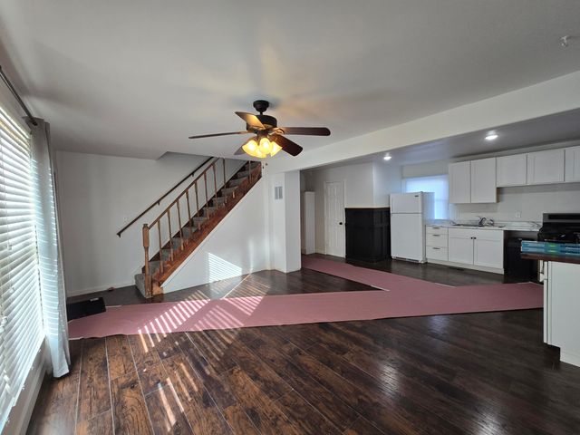 3608 W 73rd Court, Merrillville, IN 46410