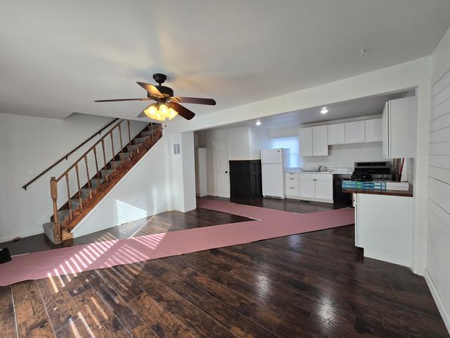 3608 W 73rd Court, Merrillville, IN 46410