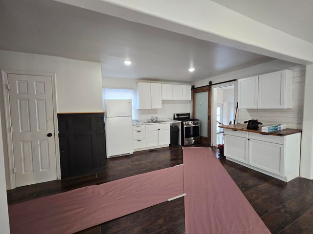 3608 W 73rd Court, Merrillville, IN 46410