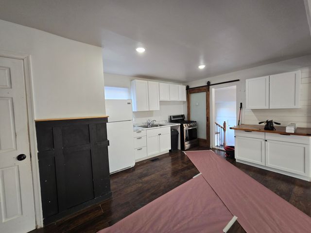 3608 W 73rd Court, Merrillville, IN 46410