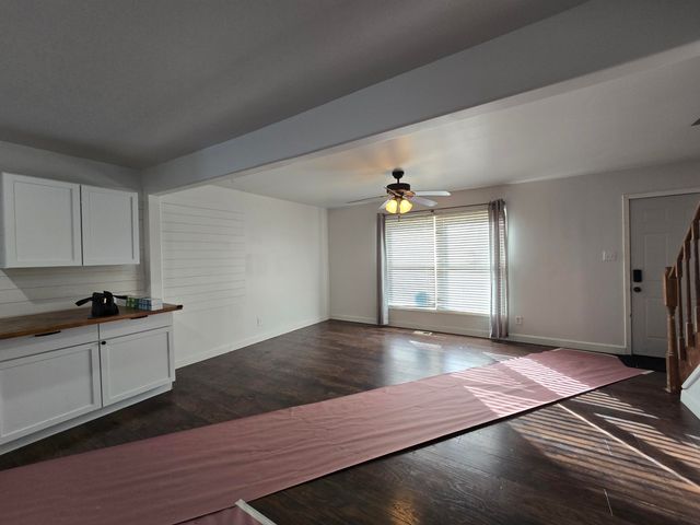 3608 W 73rd Court, Merrillville, IN 46410