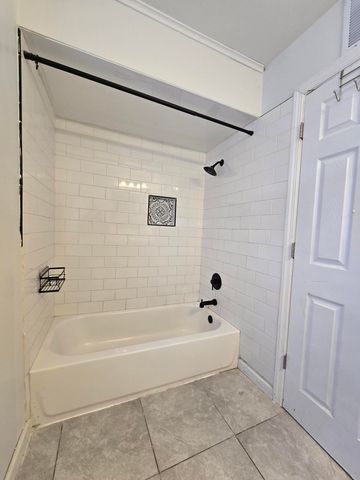 3608 W 73rd Court, Merrillville, IN 46410