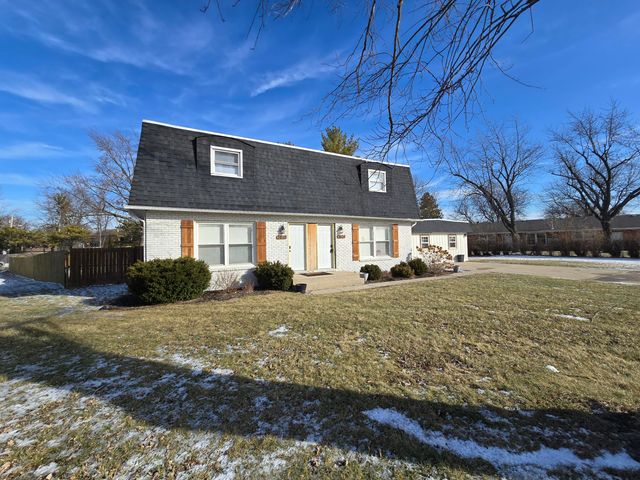 3608 W 73rd Court, Merrillville, IN 46410