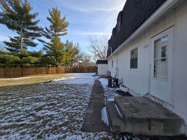 3608 W 73rd Court, Merrillville, IN 46410