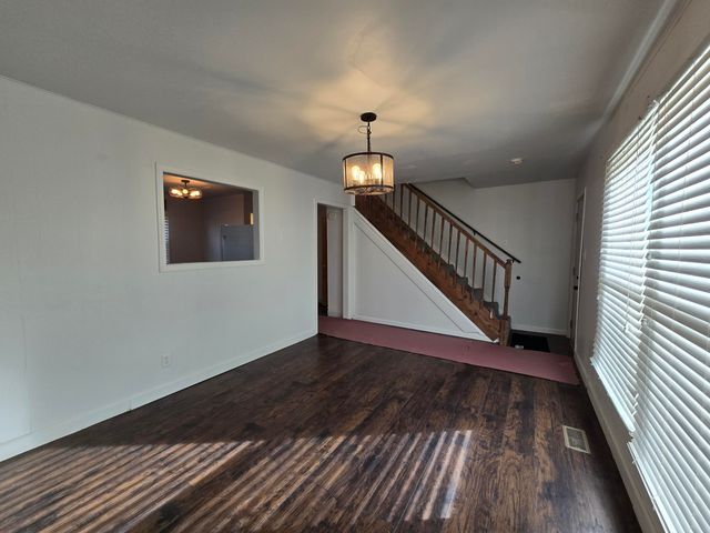 3608 W 73rd Court, Merrillville, IN 46410