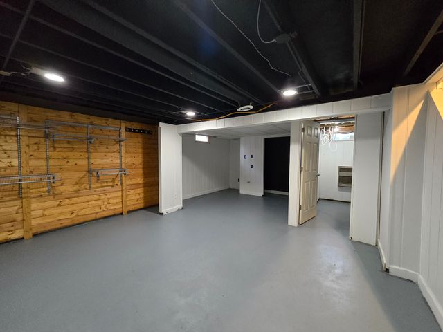 3608 W 73rd Court, Merrillville, IN 46410