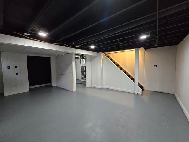 3608 W 73rd Court, Merrillville, IN 46410