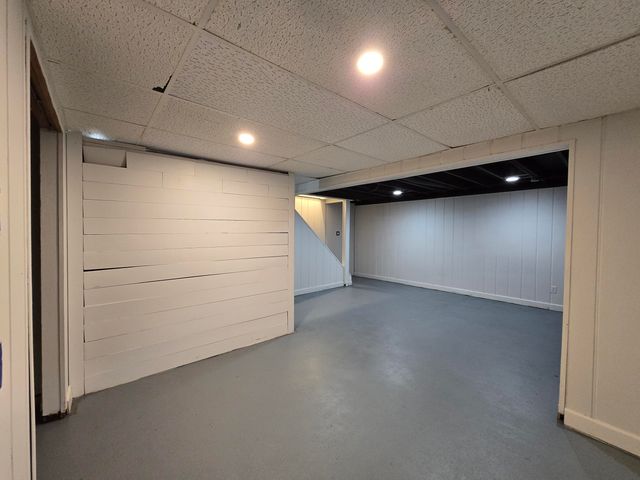 3608 W 73rd Court, Merrillville, IN 46410