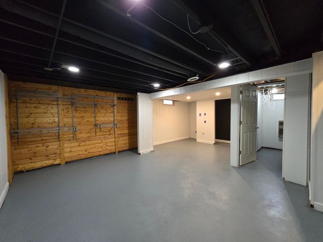 3608 W 73rd Court, Merrillville, IN 46410