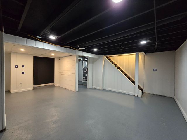 3608 W 73rd Court, Merrillville, IN 46410