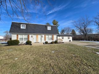3608 W 73rd Court, Merrillville, IN 46410