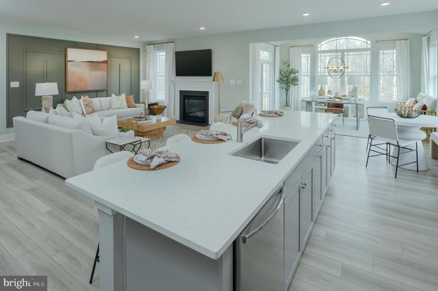 5426 NEWPORT CIR, White Plains, MD 20695