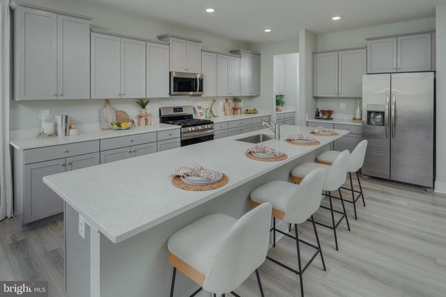 5426 NEWPORT CIR, White Plains, MD 20695