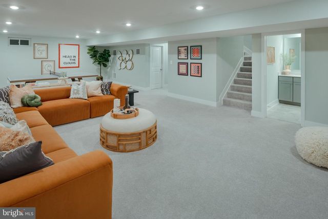 5426 NEWPORT CIR, White Plains, MD 20695