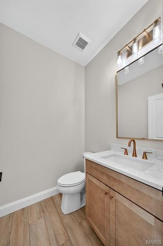 72 West Unity Court, O'fallon, MO 63385