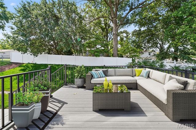72 West Unity Court, O'fallon, MO 63385
