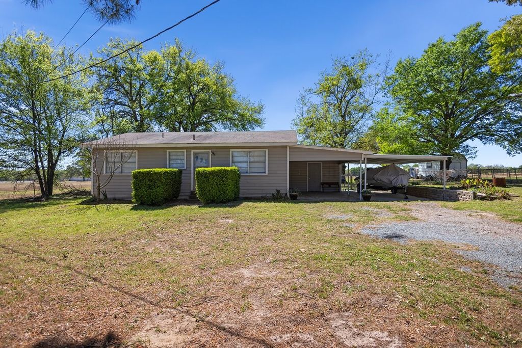 3004 FM 857 Grand Saline, Grand Saline, TX 75140