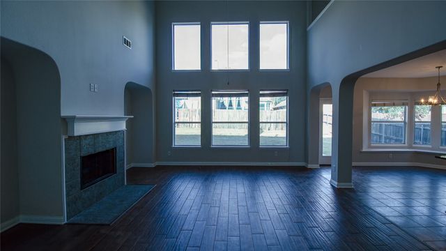 10217 Crawford Farms Drive, Fort Worth, TX 76244