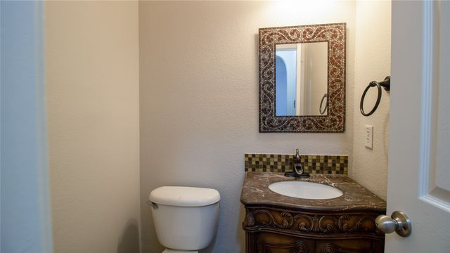 10217 Crawford Farms Drive, Fort Worth, TX 76244