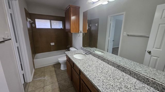 10217 Crawford Farms Drive, Fort Worth, TX 76244