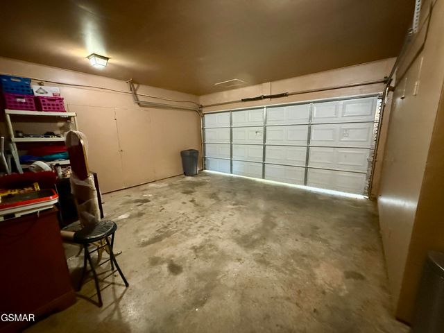 1178 Ogle Hills Road, Gatlinburg, TN 37738