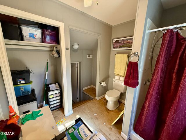 1178 Ogle Hills Road, Gatlinburg, TN 37738