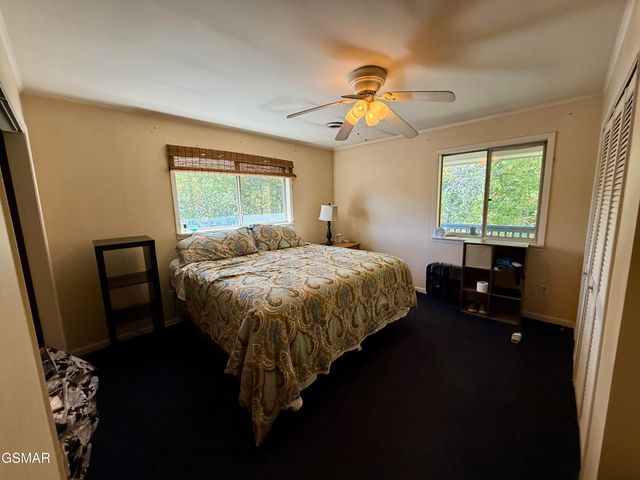 1178 Ogle Hills Road, Gatlinburg, TN 37738