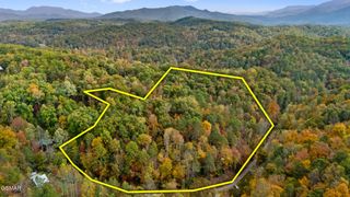 1178 Ogle Hills Road, Gatlinburg, TN 37738