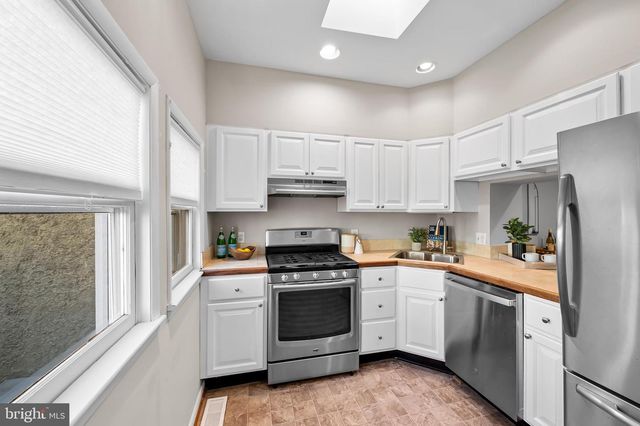 1247 HULL ST, Baltimore, MD 21230