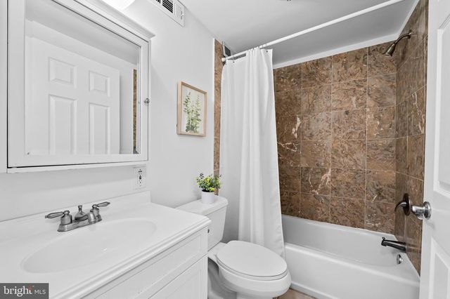 1247 HULL ST, Baltimore, MD 21230