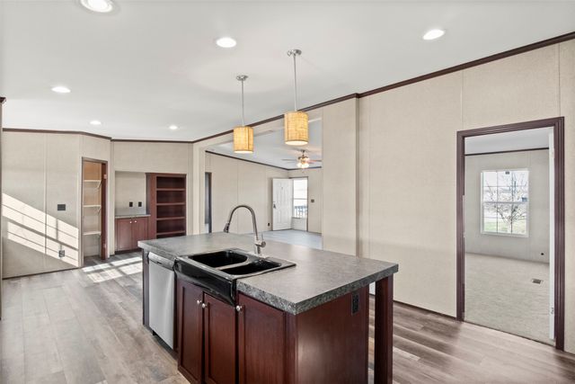 5542 County Road 1043, Celeste, TX 75423