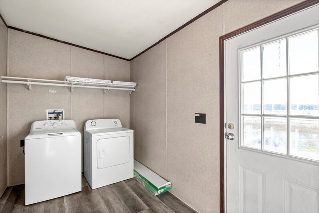 5542 County Road 1043, Celeste, TX 75423