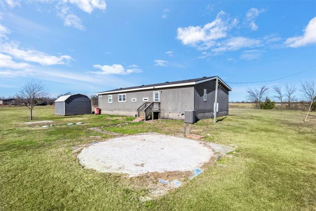 5542 County Road 1043, Celeste, TX 75423