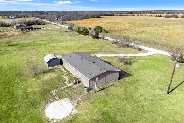 5542 County Road 1043, Celeste, TX 75423