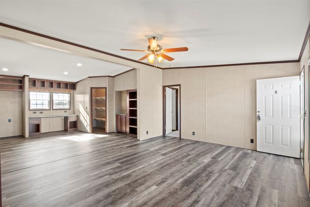 5542 County Road 1043, Celeste, TX 75423