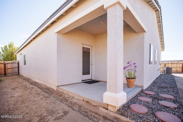 775 Karry Way, Fallon, NV 89406