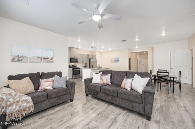 775 Karry Way, Fallon, NV 89406