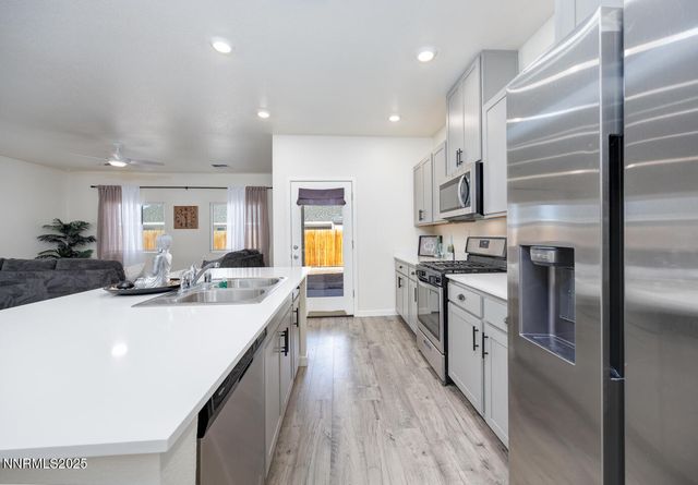 775 Karry Way, Fallon, NV 89406