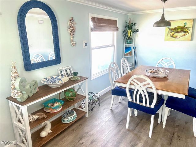 11331 Azalea LN, Fort Myers Beach, FL 33931