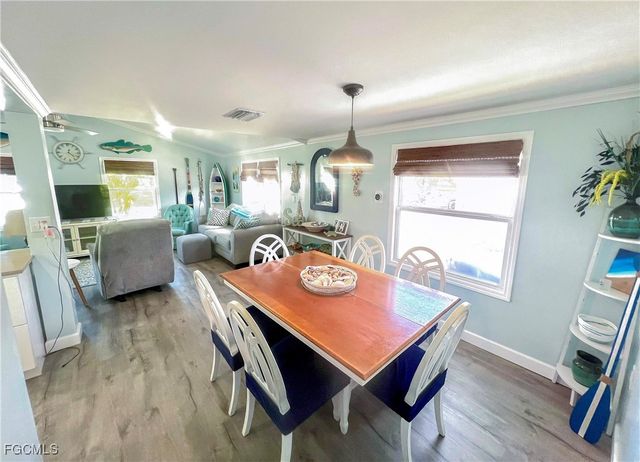 11331 Azalea LN, Fort Myers Beach, FL 33931