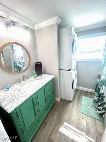 11331 Azalea LN, Fort Myers Beach, FL 33931