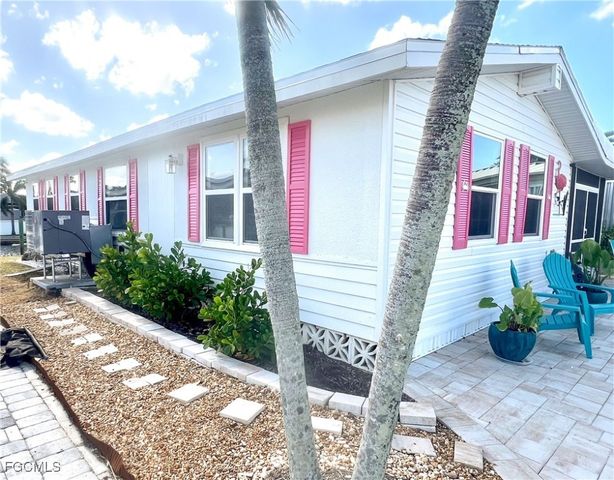 11331 Azalea LN, Fort Myers Beach, FL 33931