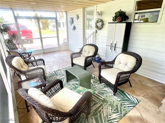 11331 Azalea LN, Fort Myers Beach, FL 33931