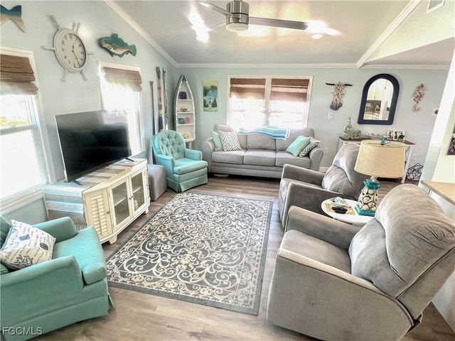 11331 Azalea LN, Fort Myers Beach, FL 33931