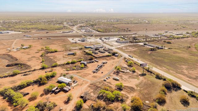1160 HWY 85 W, Dilley, TX 78017