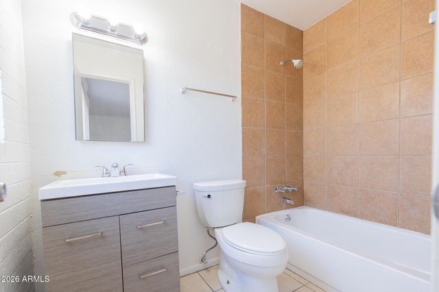 1722 E OCOTILLO Road 3, Phoenix, AZ 85016