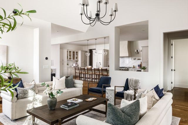 1133 Lipscomb Dr, Nashville, TN 37204