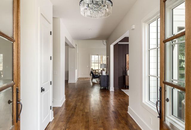 1133 Lipscomb Dr, Nashville, TN 37204